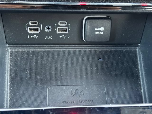Certified 2024 Jeep Grand Cherokee Laredo w/ Luxury Tech Group I AWD/4WD image 38