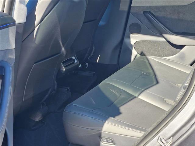 Used 2026 Tesla Model Y 2WD image 17