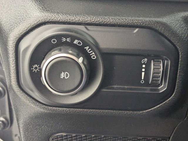 Used 2023 Jeep Wrangler Sport S image 13