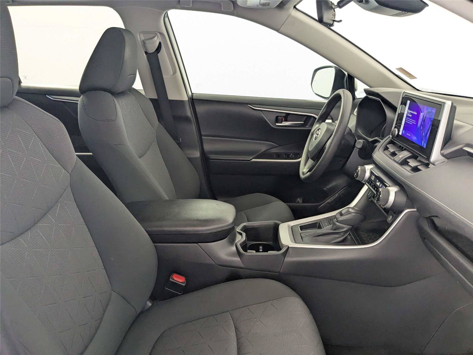 Used 2023 Toyota RAV4 XLE w/ Convenience Package FWD image 31