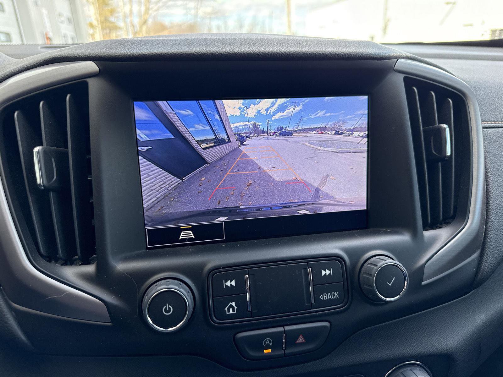 Used 2024 GMC Terrain AT4 image 24