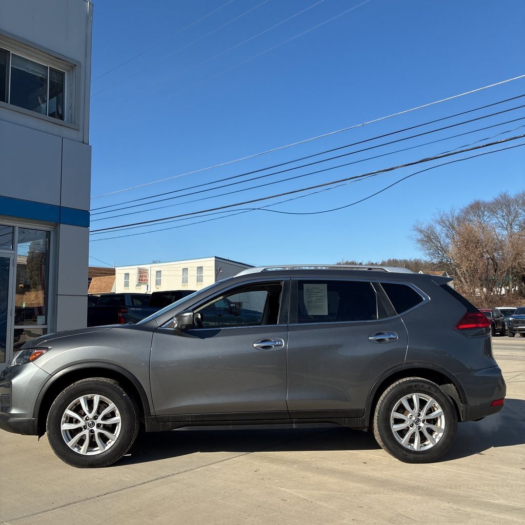 Used 2017 Nissan Rogue SV w/ SV Premium Package video 2