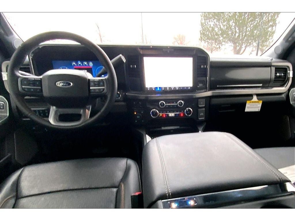 Used 2025 Ford F350 Lariat image 17