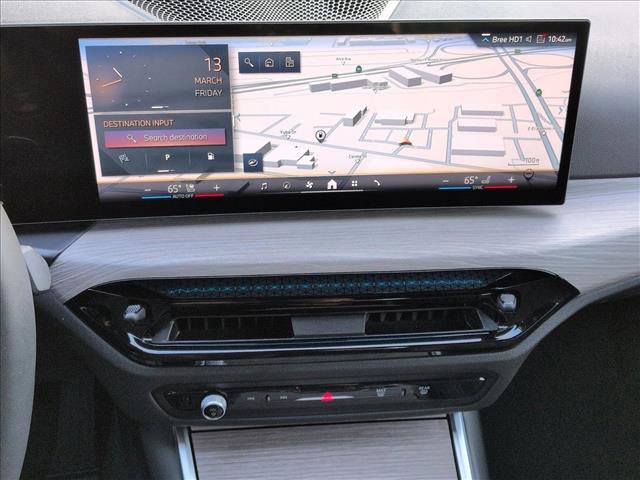 Used 2025 BMW 330i xDrive 330i xDrive image 15