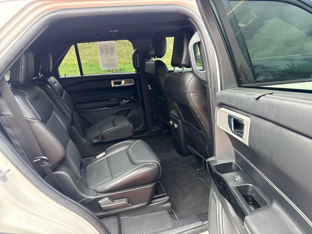 Used 2022 Ford Explorer ST w/ Equipment Group 401A AWD/4WD image 26