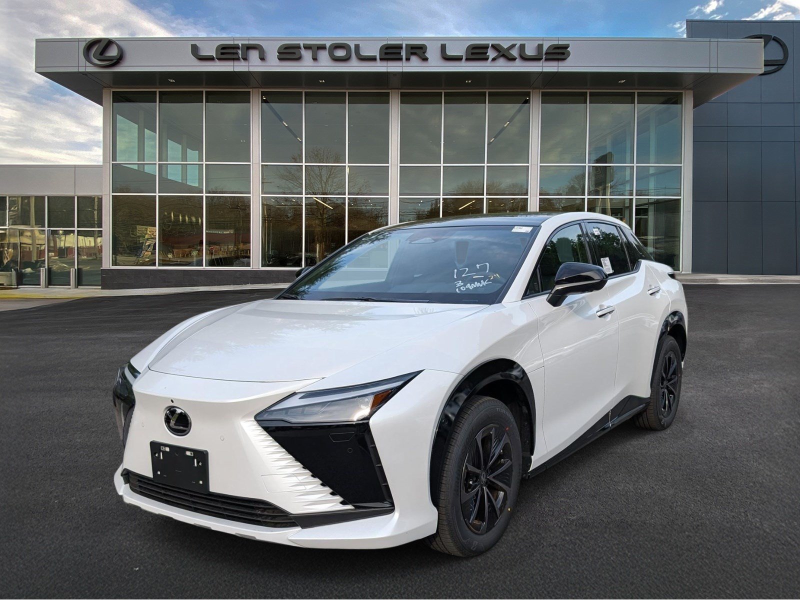 New 2026 Lexus RZ 450e AWD image 4