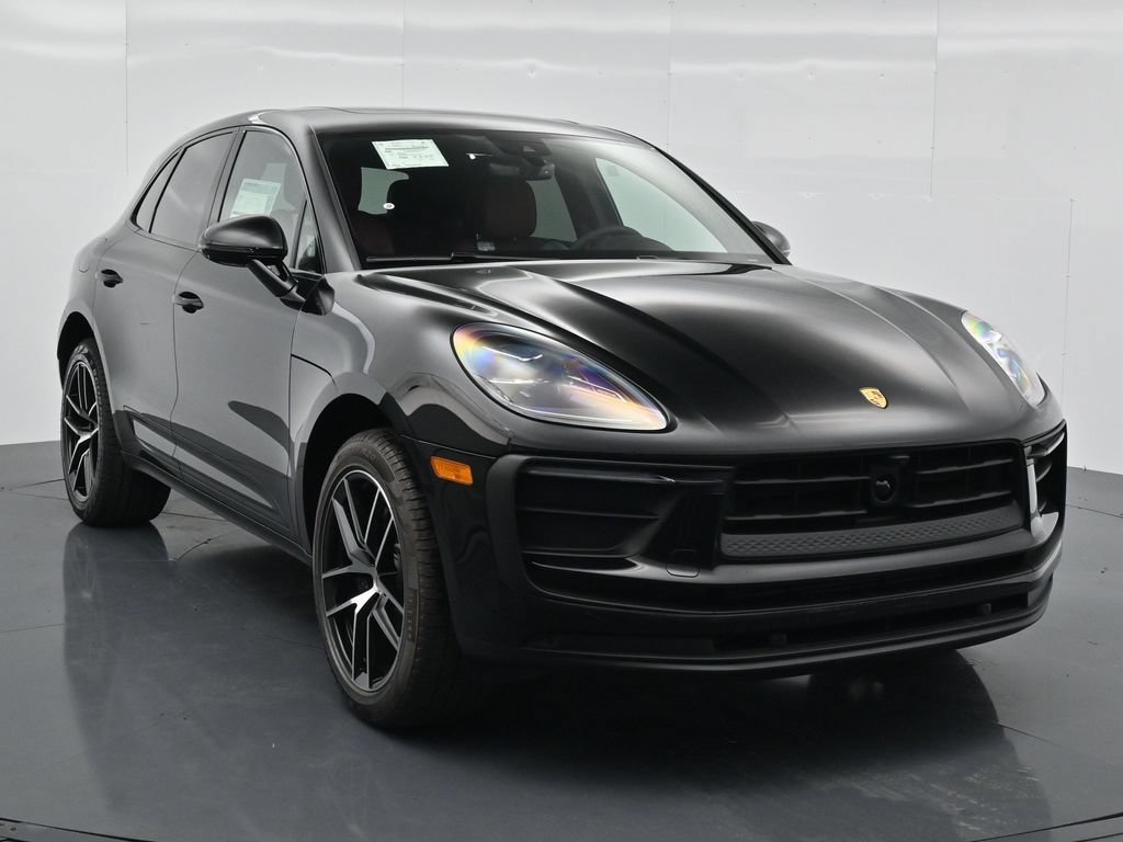 New 2026 Porsche Macan AWD/4WD image 9