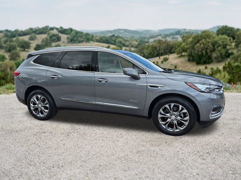 Used 2019 Buick Enclave Avenir w/ Avenir Technology Package FWD image 14