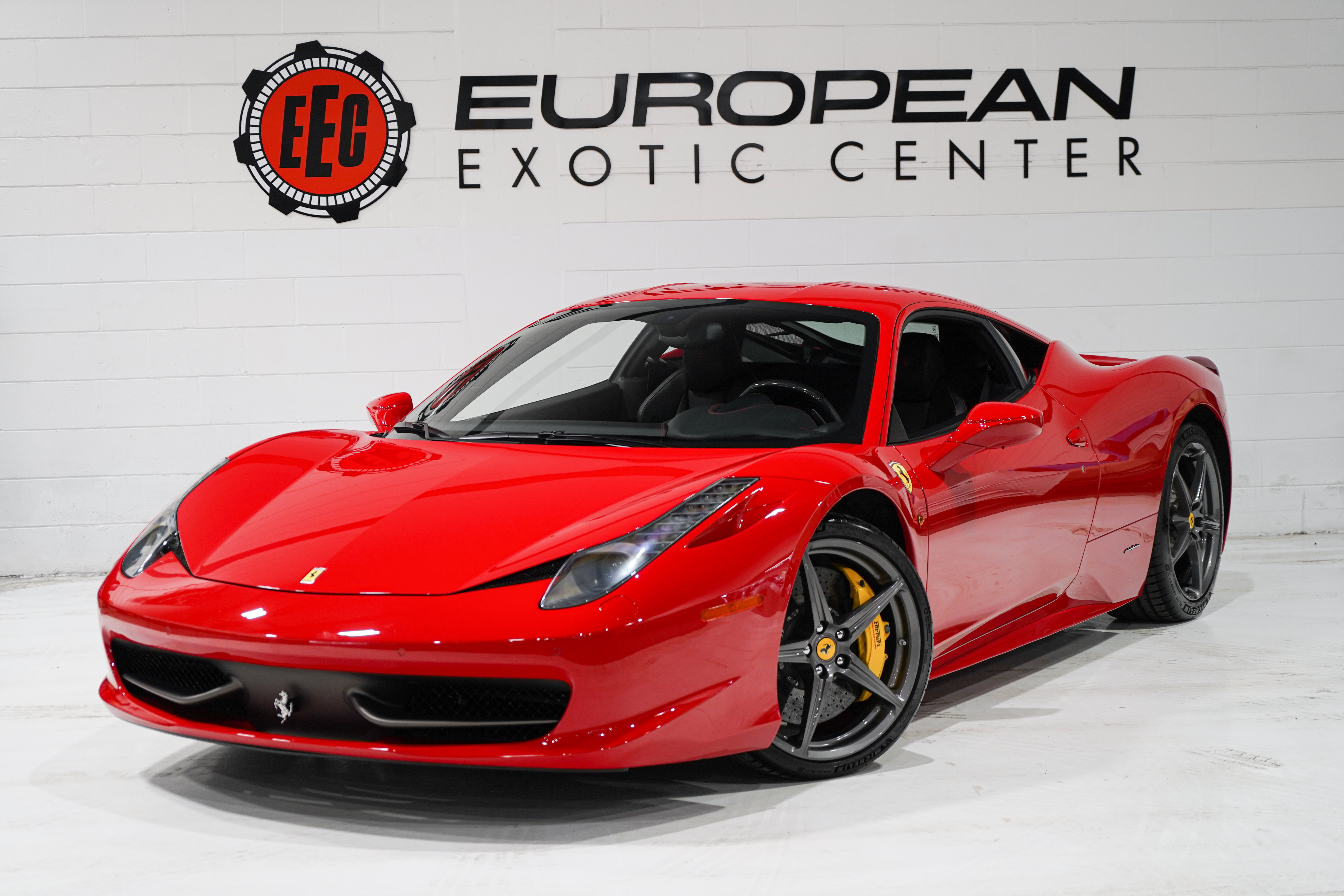 Used 2014 Ferrari 458 Italia Coupe RWD image 4