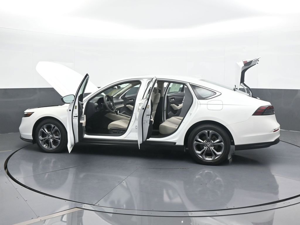 Used 2023 Honda Accord EX image 73