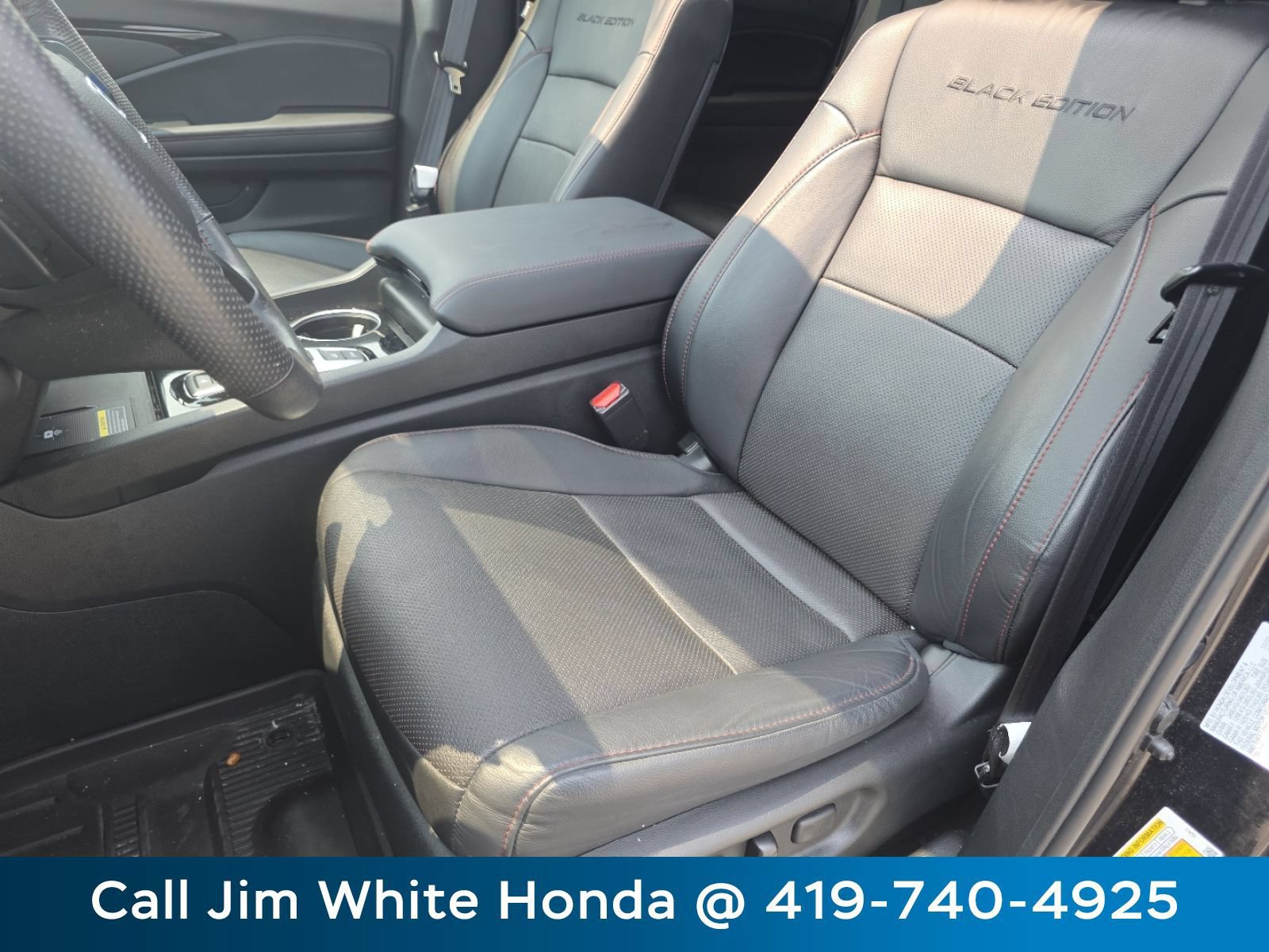 Used 2024 Honda Passport Black Edition image 25