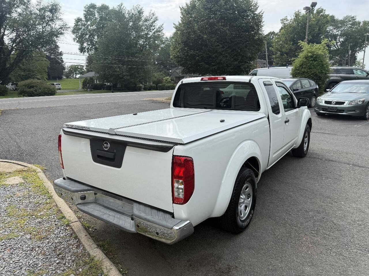 Used 2015 Nissan Frontier S RWD image 8