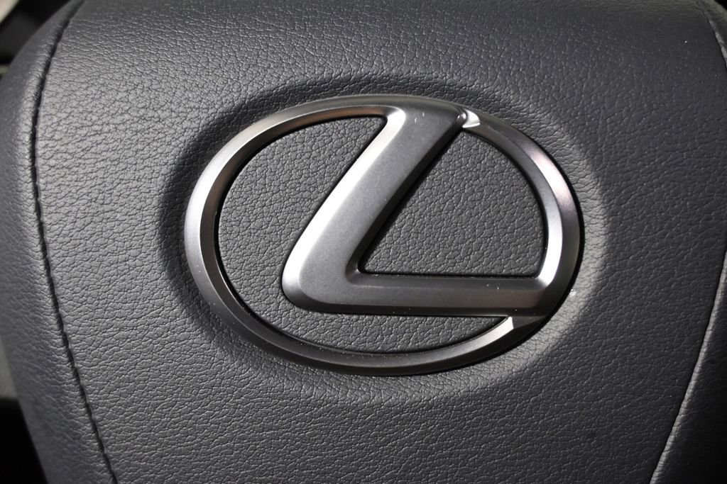 Used 2025 Lexus LX 700h Overtrail w/ Accessory Package (Z1) AWD/4WD image 40