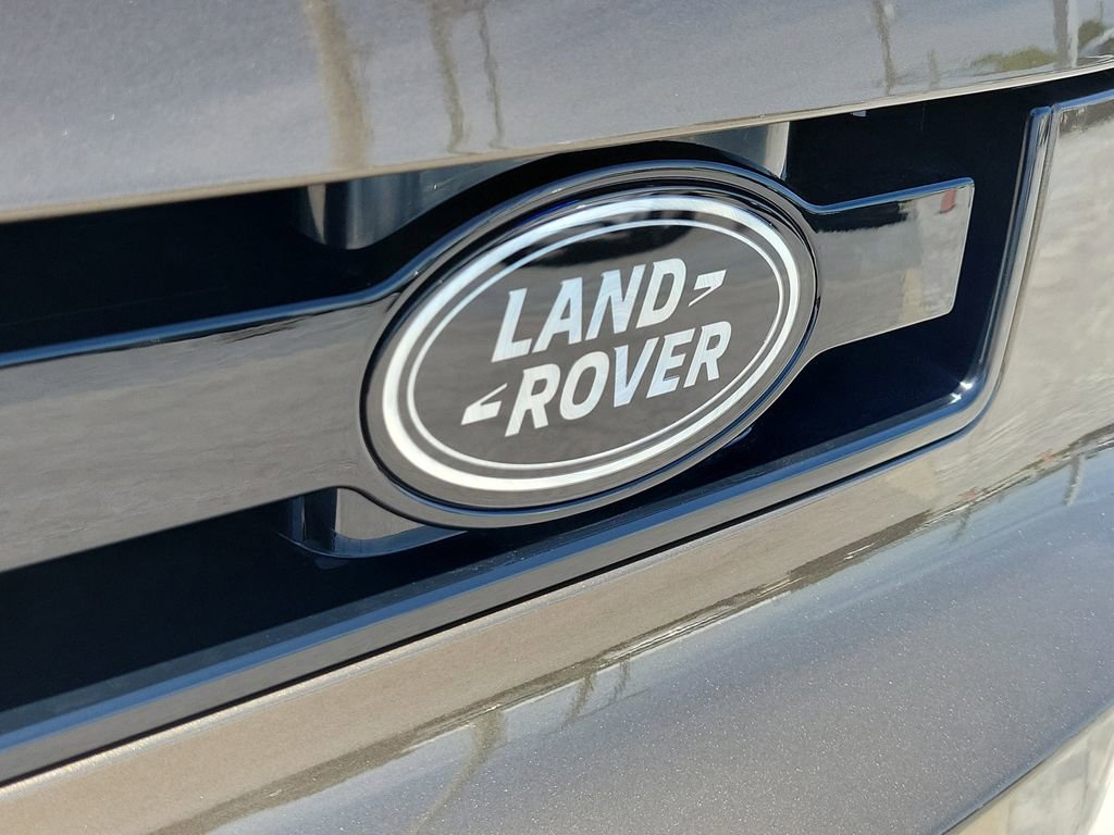 New 2026 Land Rover Defender 110 X-Dynamic SE AWD/4WD image 10