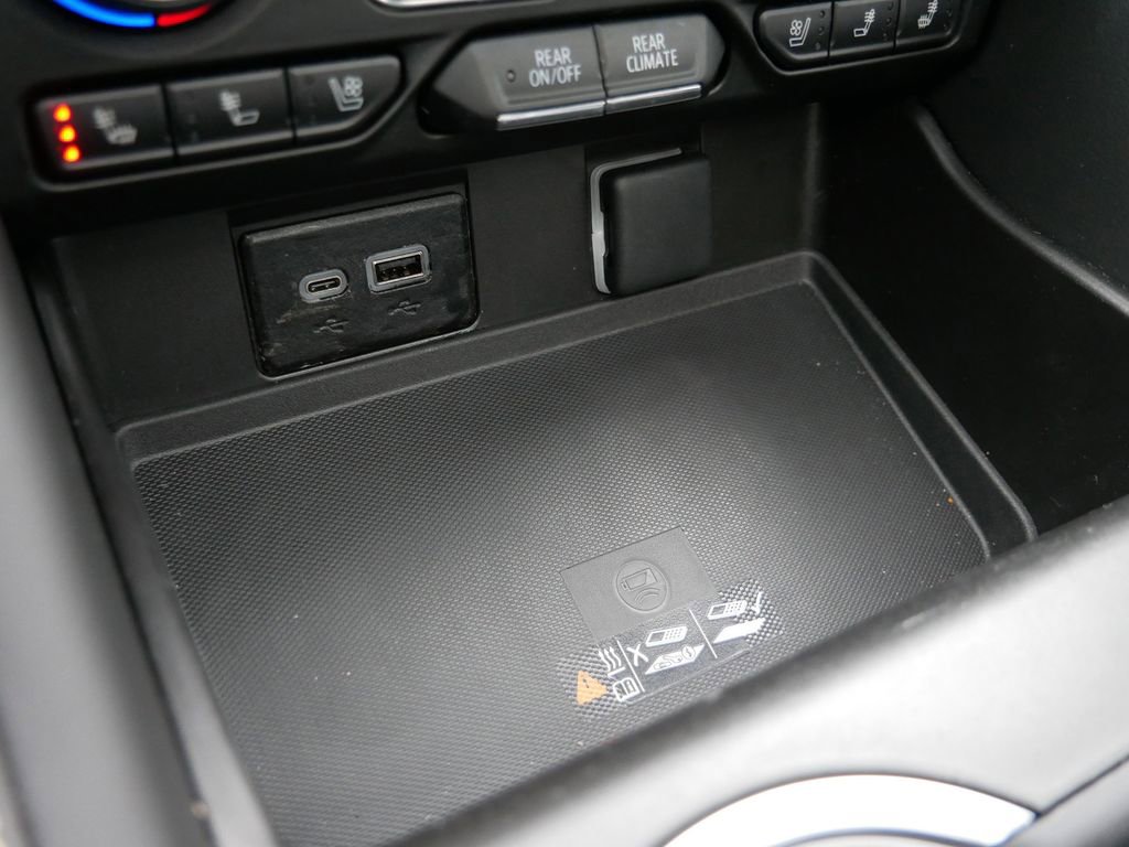 Used 2023 Chevrolet Tahoe Premier w/ Advanced Technology Package image 20