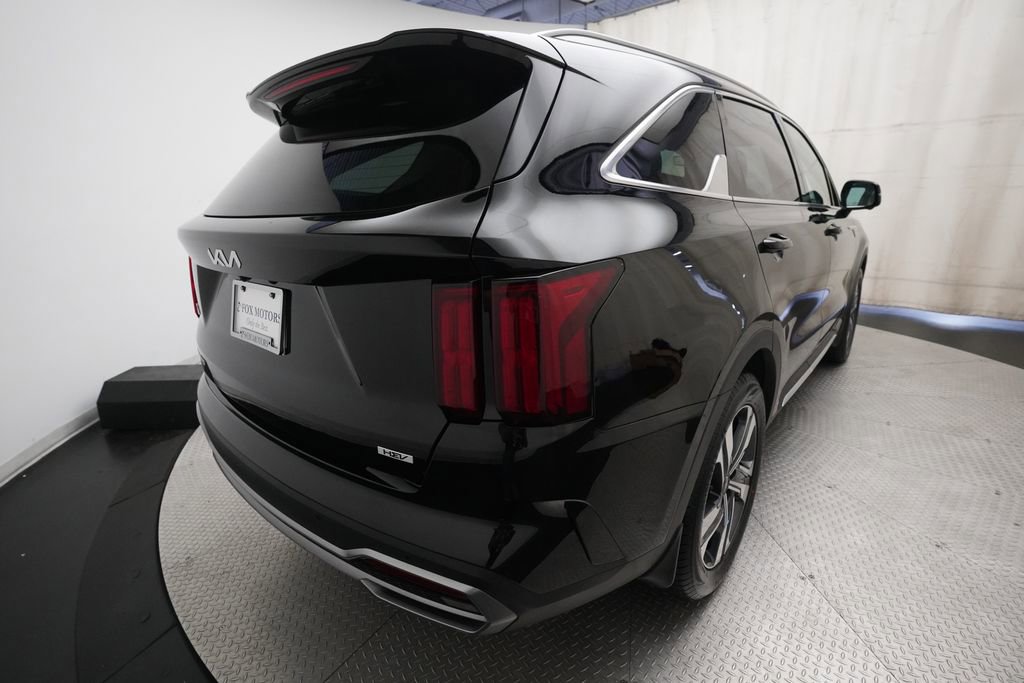 Certified 2023 Kia Sorento SX Prestige w/ Panoramic Sunroof Package AWD/4WD image 13