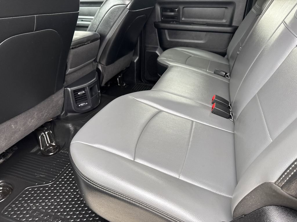 Used 2023 RAM 3500 Tradesman w/ Chrome Appearance Group AWD/4WD image 17
