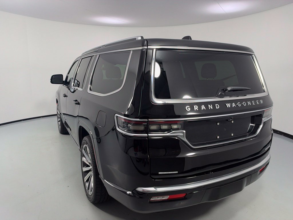 Used 2022 Jeep Grand Wagoneer Series II AWD/4WD image 6