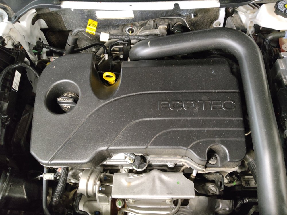 Used 2023 GMC Terrain SLE w/ LPO, Floor Liner Package image 30