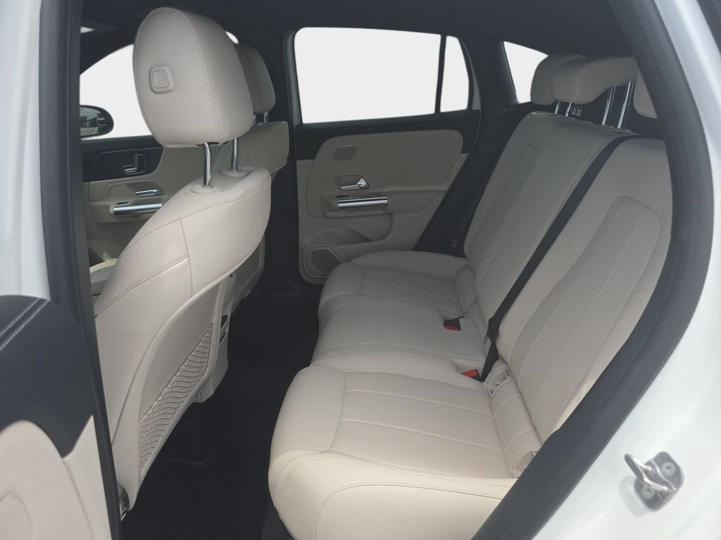 Used 2025 Mercedes-Benz GLA 250 image 30