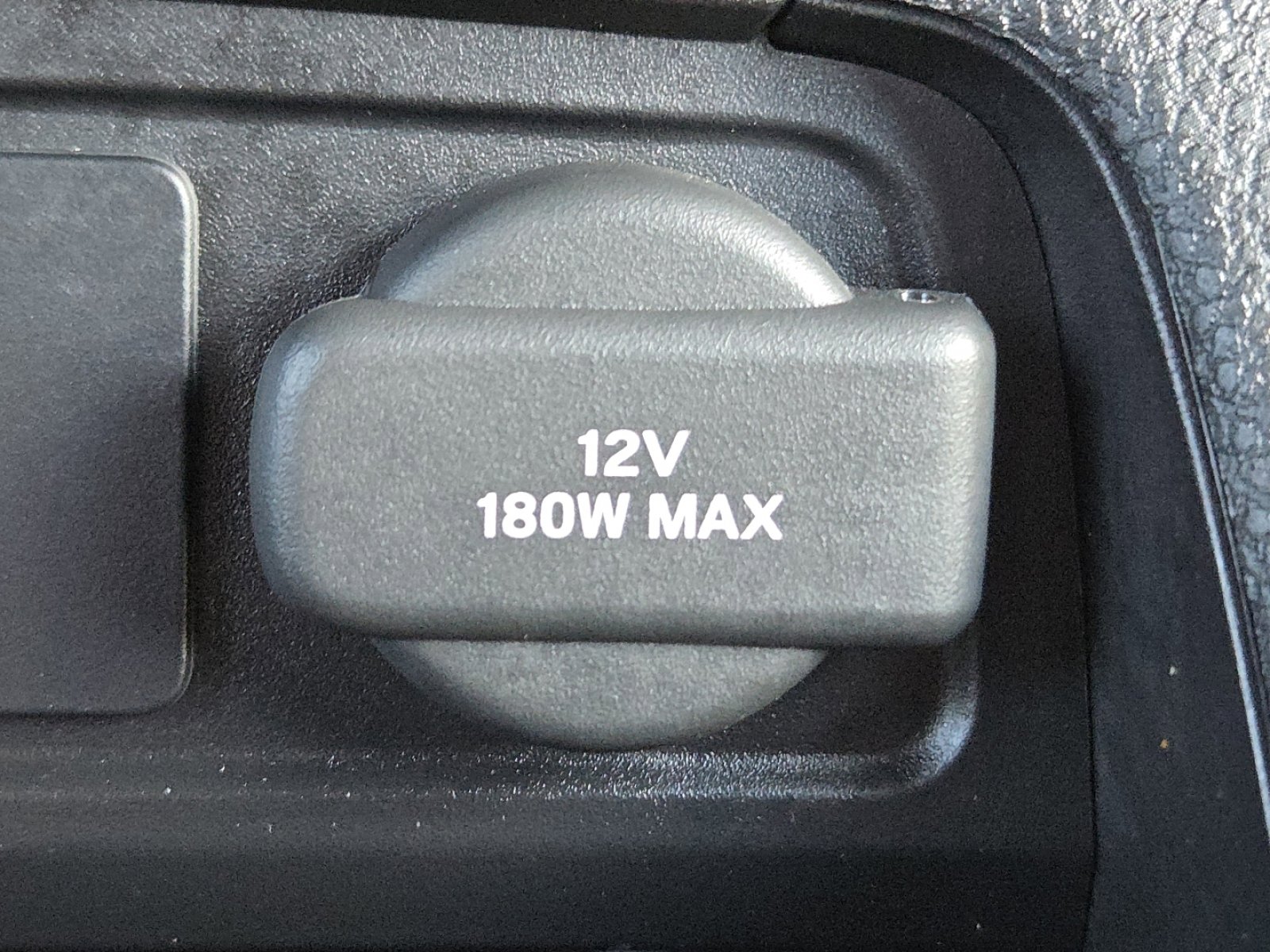 Certified 2025 Honda Pilot Sport image 8