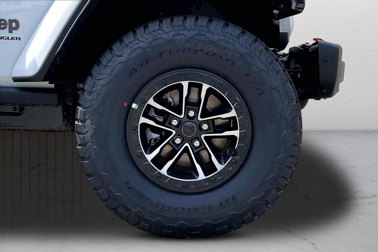 New 2026 Jeep Wrangler Unlimited Rubicon AWD/4WD image 28