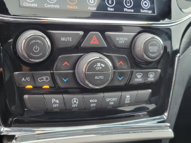 Used 2020 Jeep Grand Cherokee Altitude AWD/4WD image 28