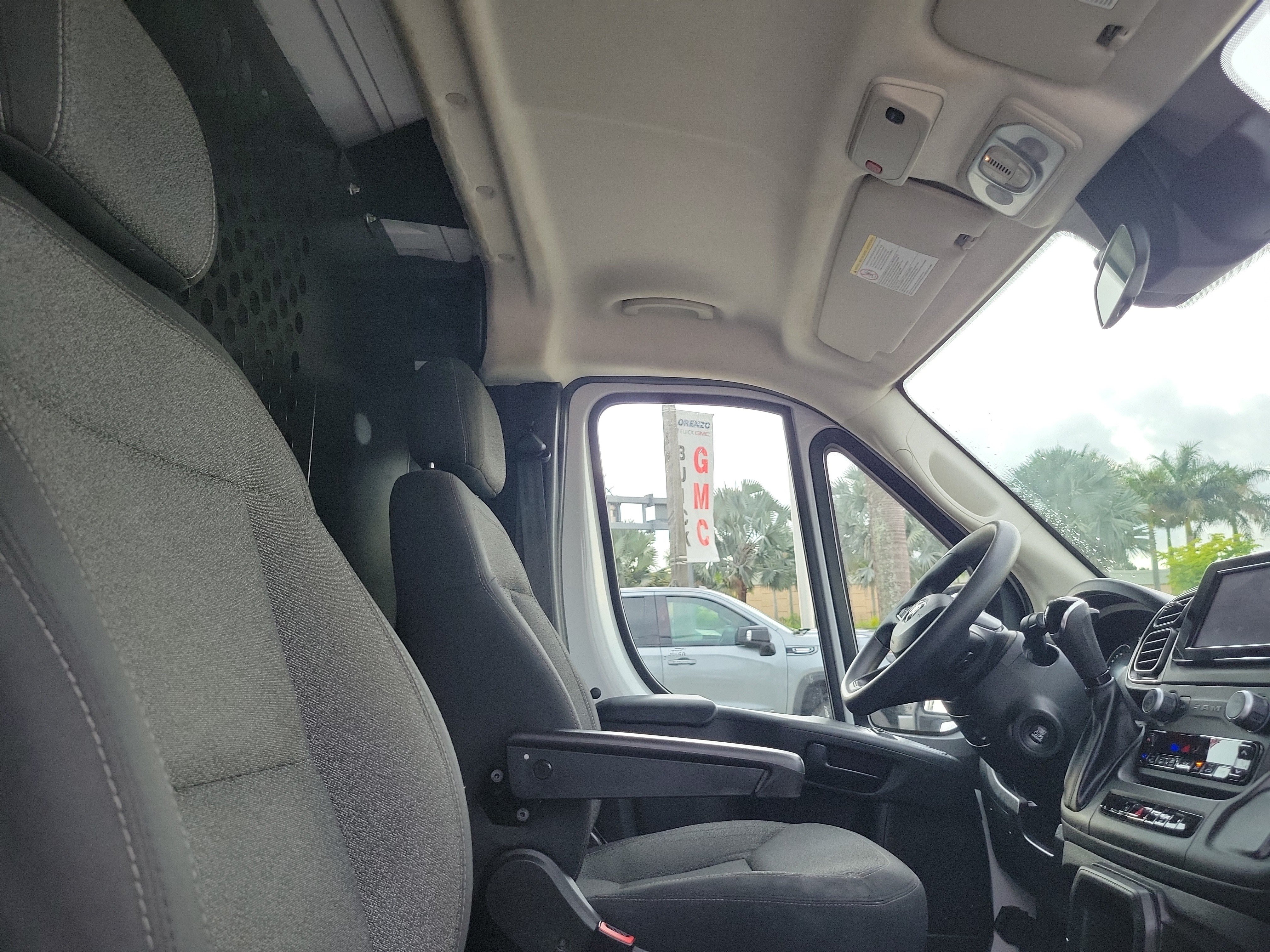 Used 2025 RAM ProMaster 2500 w/ U-Haul Equipment Group FWD image 14