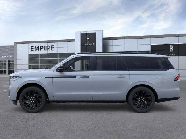 New 2025 Lincoln Navigator L Reserve w/ Jet Appearance Package image 3