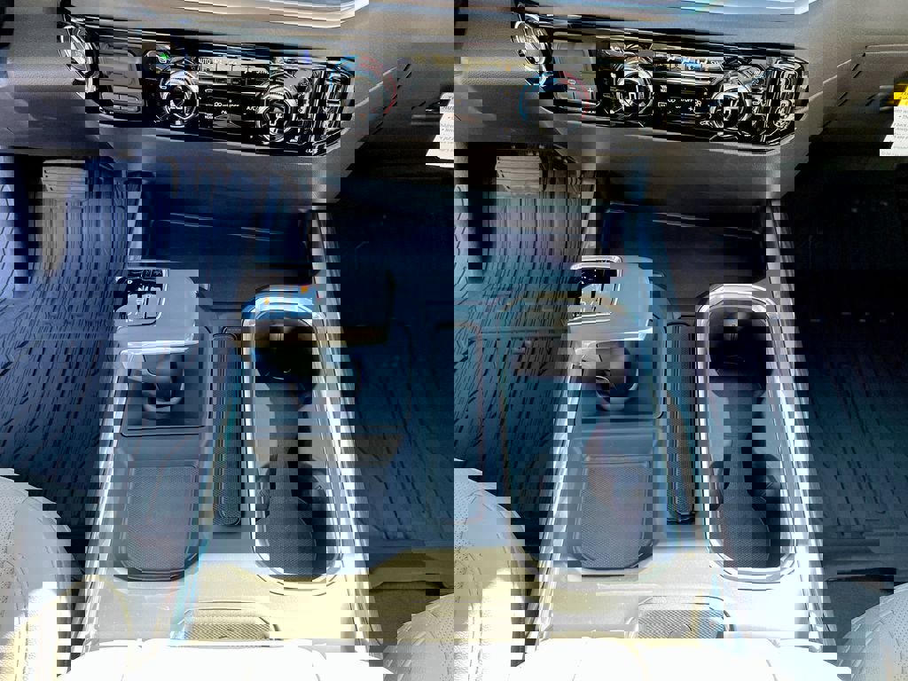 New 2026 GMC Sierra 1500 SLT w/ SLT Premium Plus Package image 37