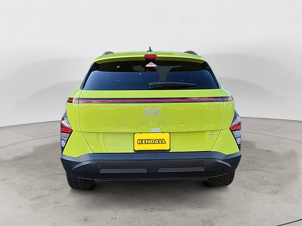 Certified 2025 Hyundai Kona SEL AWD/4WD image 4