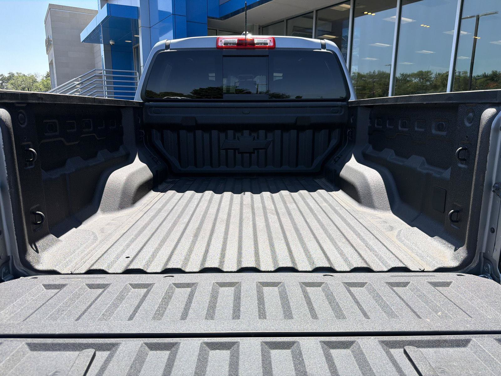 Used 2023 Chevrolet Colorado LT w/ LT Convenience Package II AWD/4WD image 36