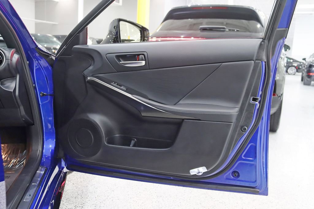 Used 2025 Lexus IS 500 w/ Accessory Package 2 RWD image 34