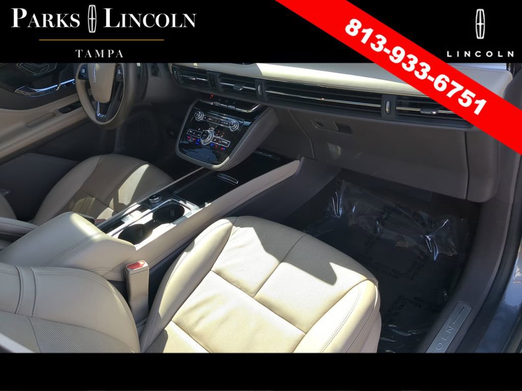 Certified 2021 Lincoln Corsair FWD w/ Premium Package image 10