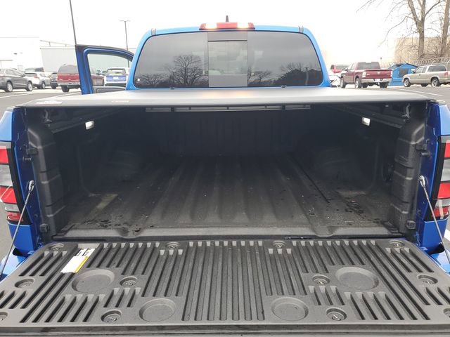 Used 2025 Nissan Frontier SL image 42