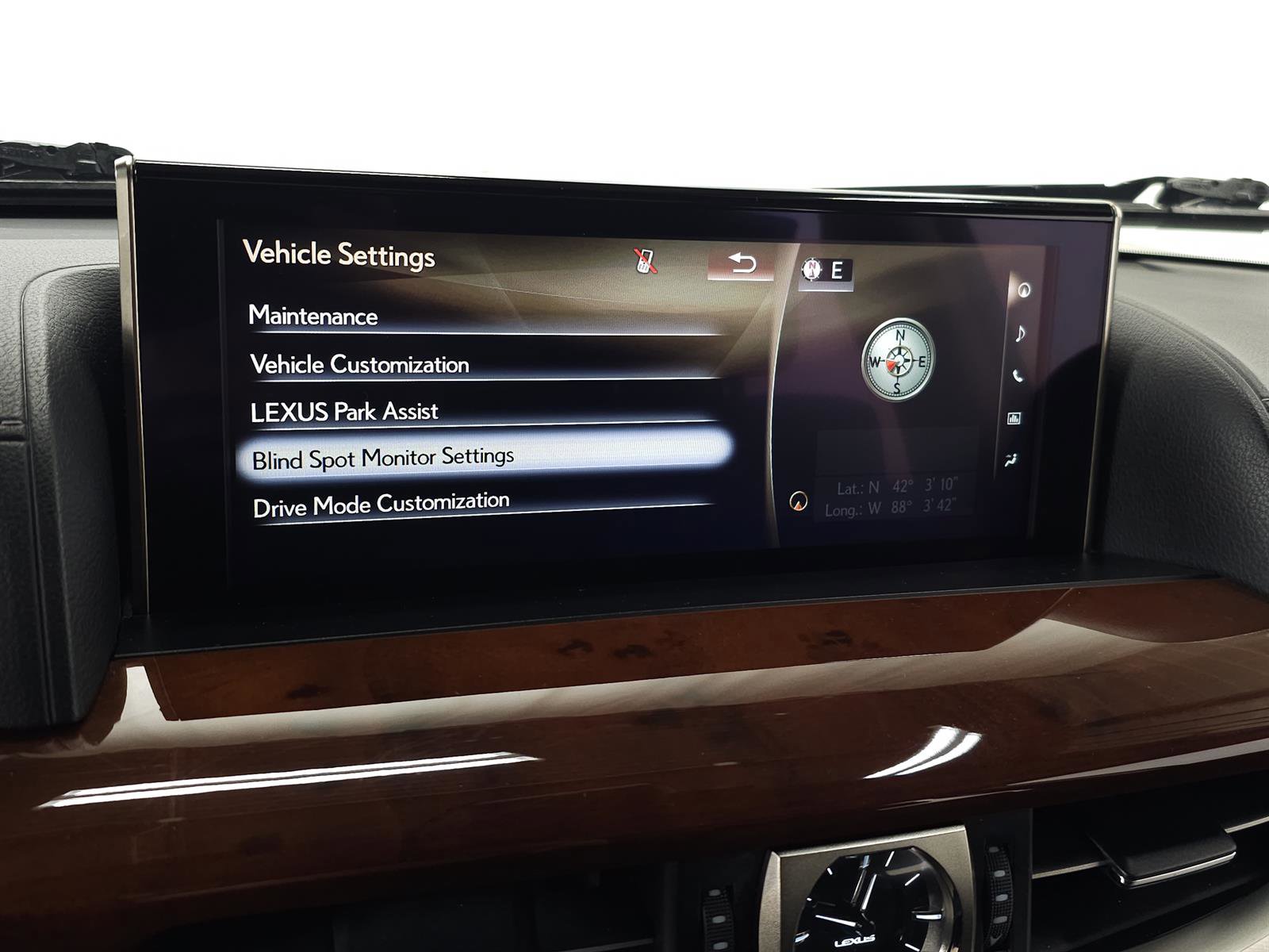 Used 2019 Lexus LX 570 4WD image 29