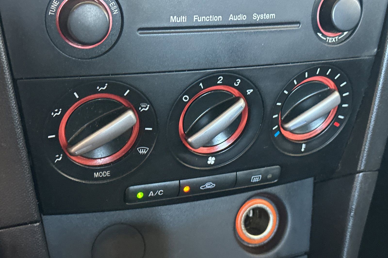 Used 2008 MAZDA MAZDA3 i Touring Value FWD image 20