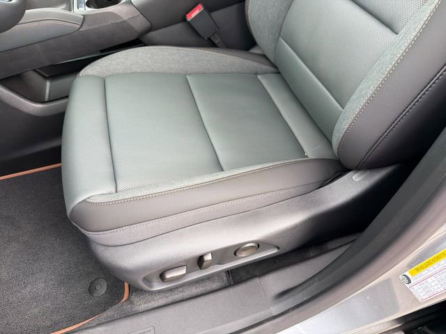 New 2026 GMC Terrain AT4 w/ Convenience Package III AWD/4WD image 19