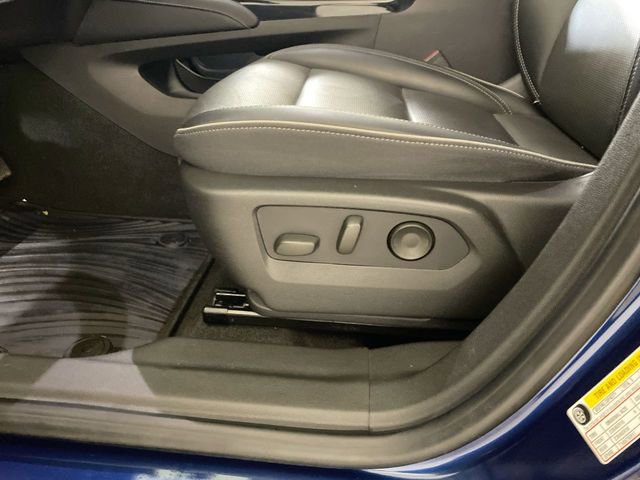 Used 2022 Buick Envision Essence w/ Technology Package I AWD/4WD image 25
