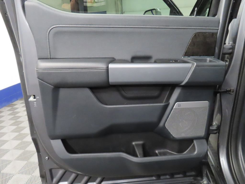 Used 2023 Ford F250 Lariat w/ Lariat Ultimate Package image 75