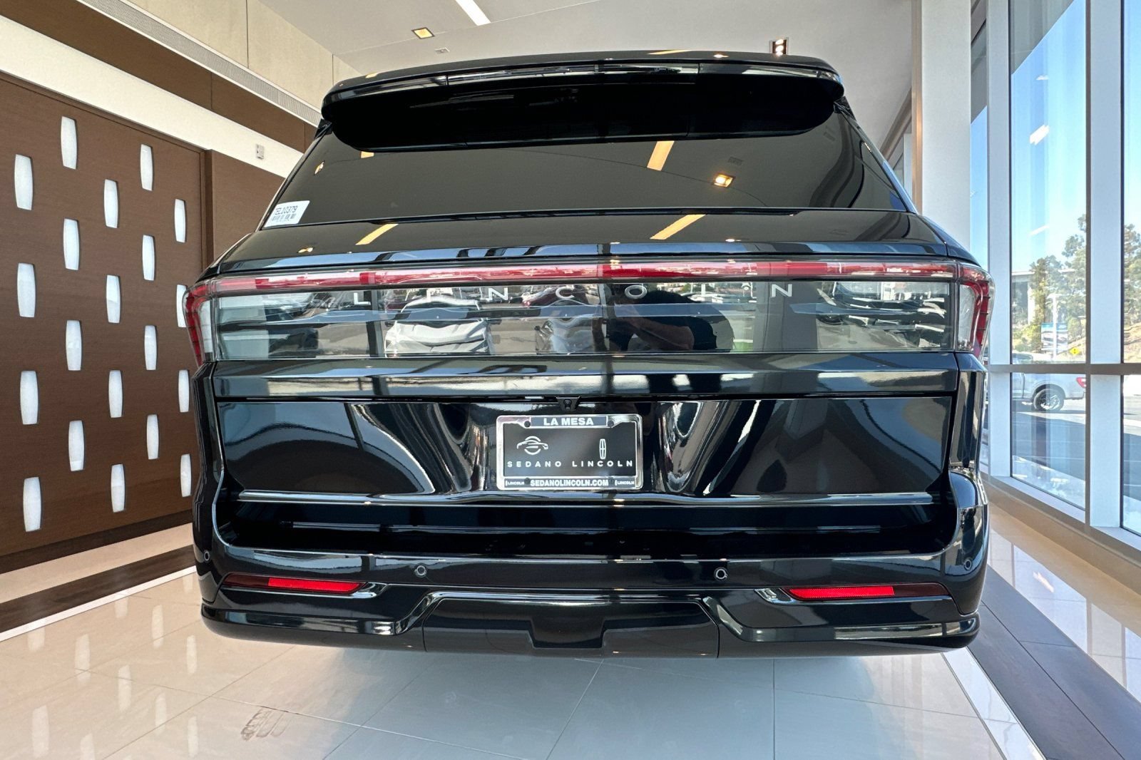 New 2026 Lincoln Navigator L Black Label AWD/4WD image 4