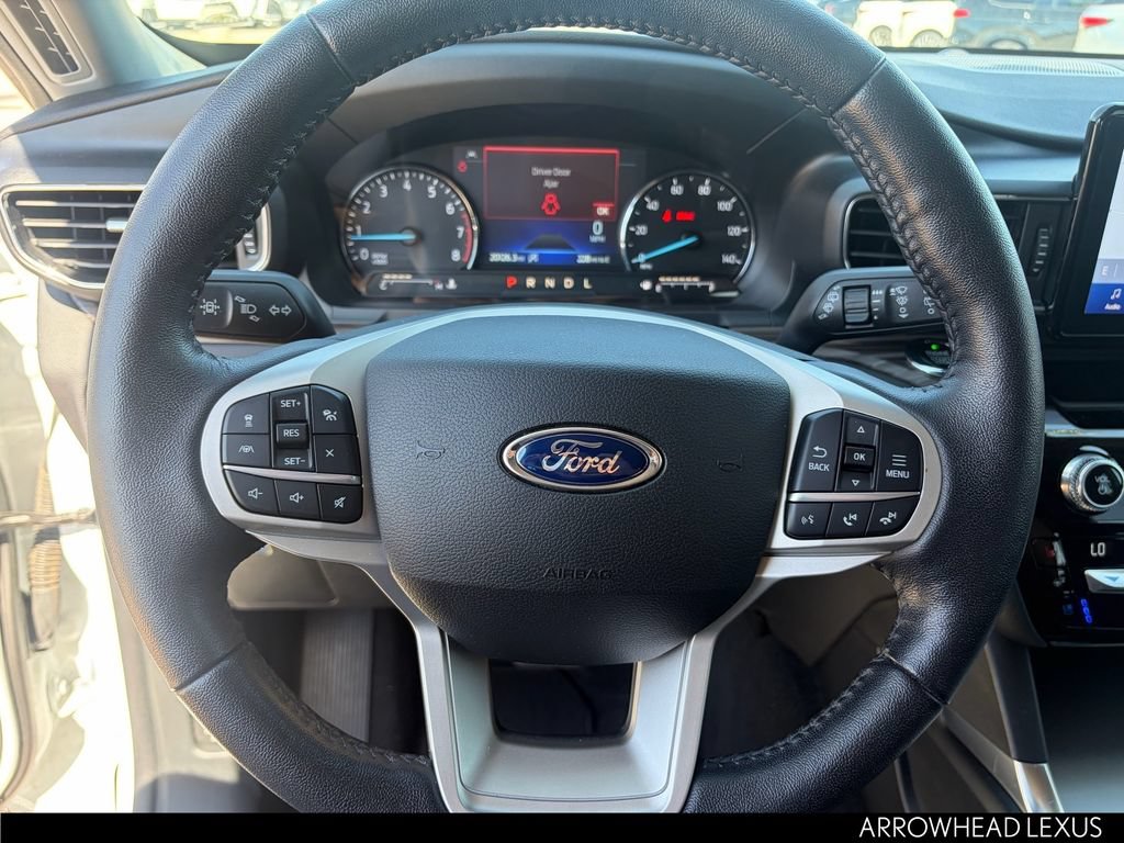 Used 2021 Ford Explorer Limited w/ Equipment Group 301A RWD image 14