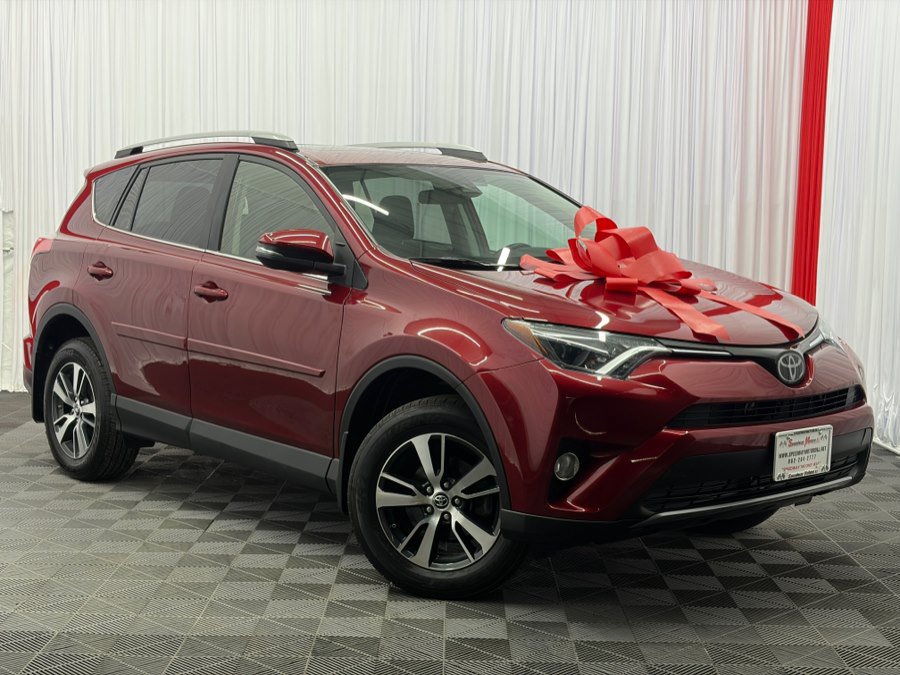 Used 2018 Toyota RAV4 XLE AWD/4WD image 1