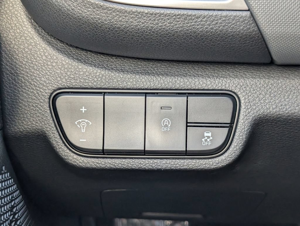 Certified 2024 Kia Seltos LX AWD/4WD image 32