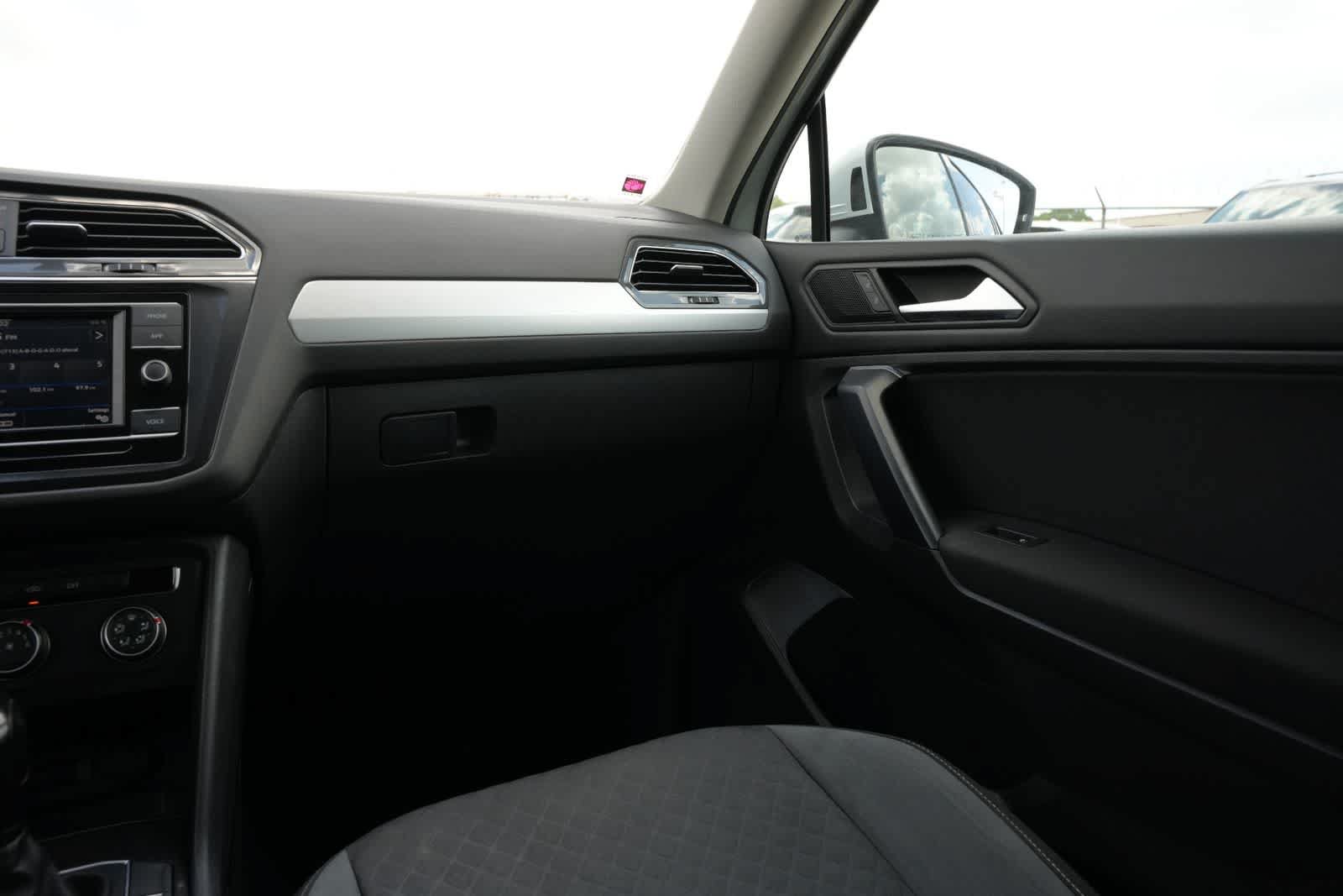 Used 2021 Volkswagen Tiguan S FWD image 8