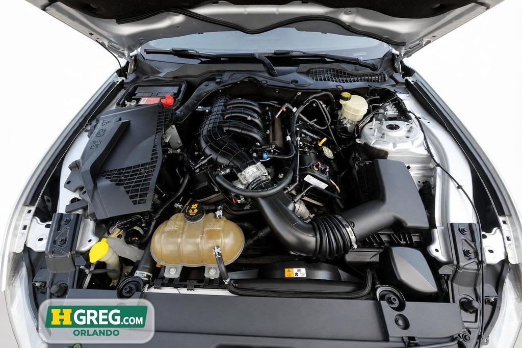 Used 2017 Ford Mustang Coupe RWD image 17