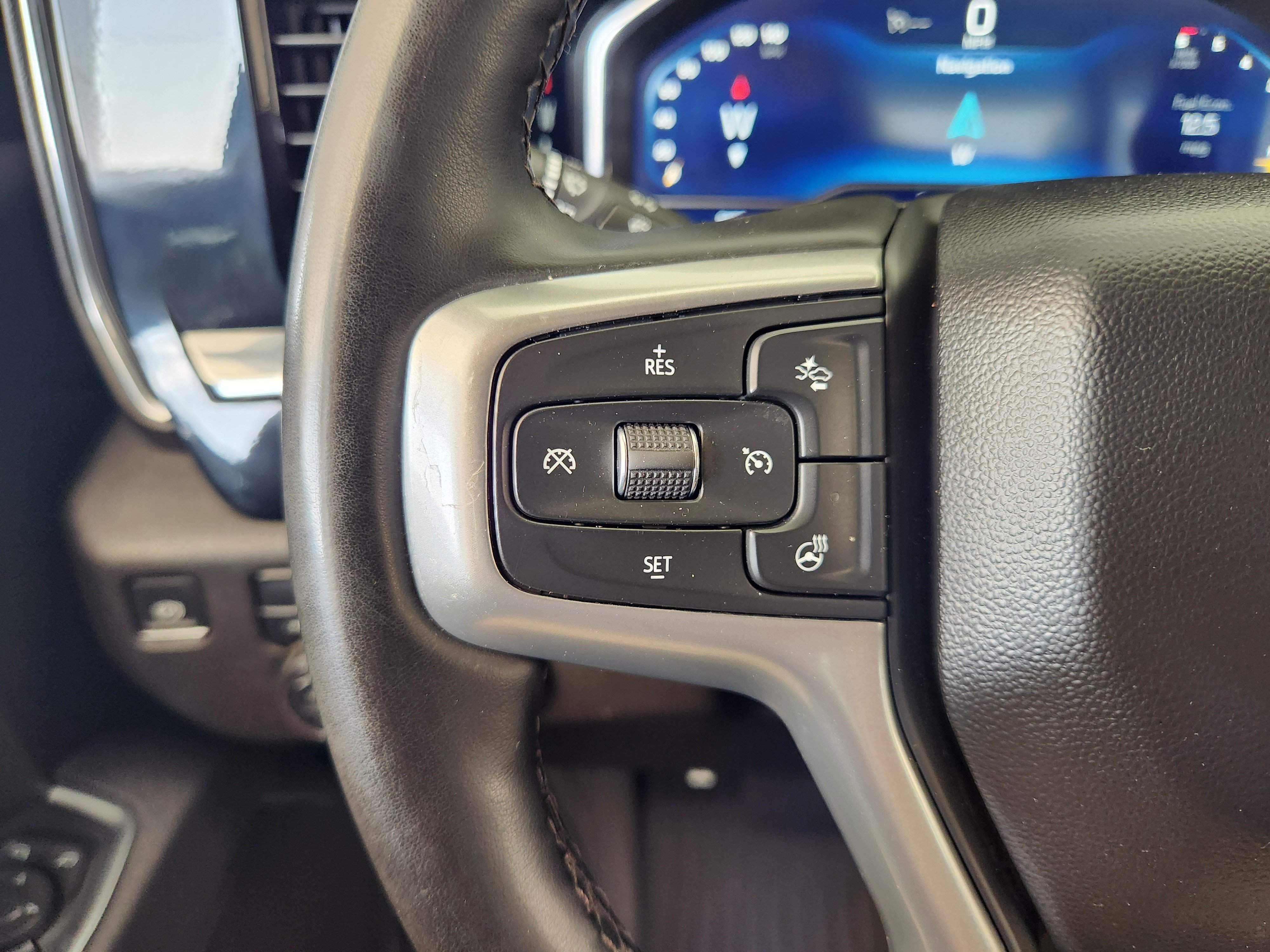 Certified 2025 Chevrolet Silverado 1500 LT AWD/4WD image 29