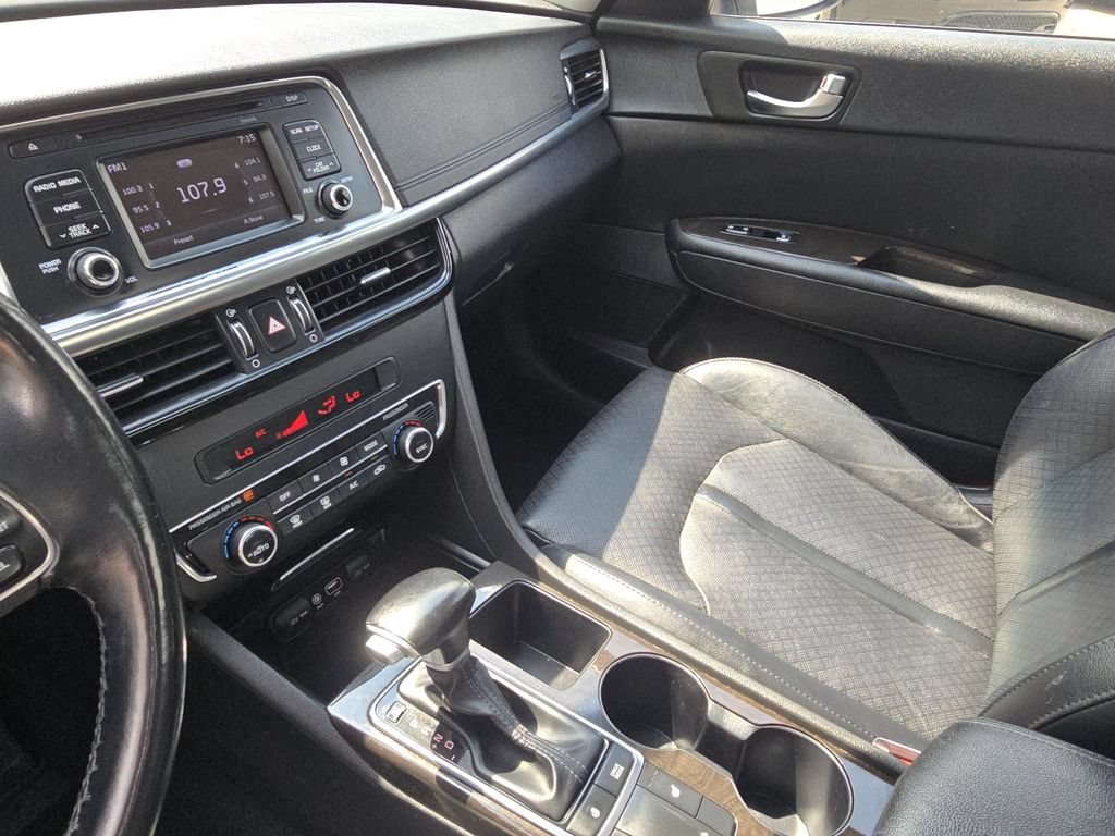 Used 2016 Kia Optima EX FWD image 25