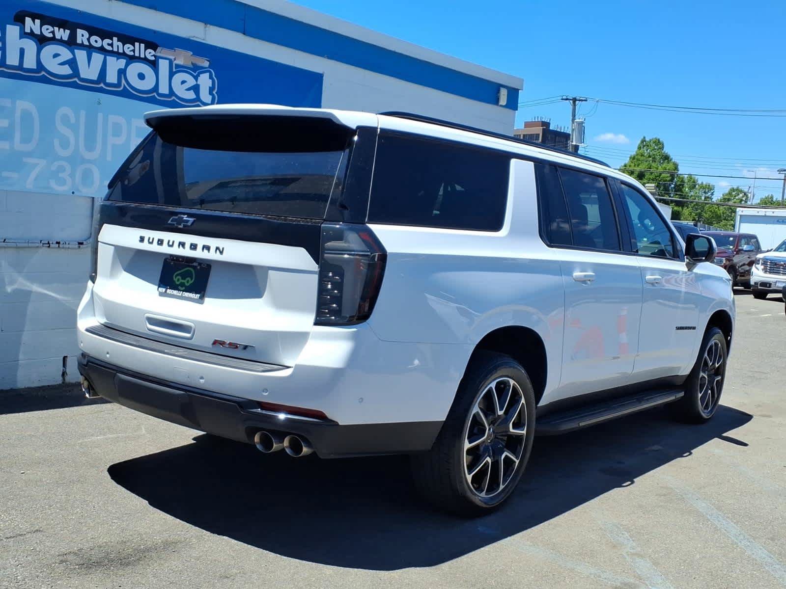 Certified 2026 Chevrolet Suburban RST w/ Advanced Technology Package AWD/4WD image 6