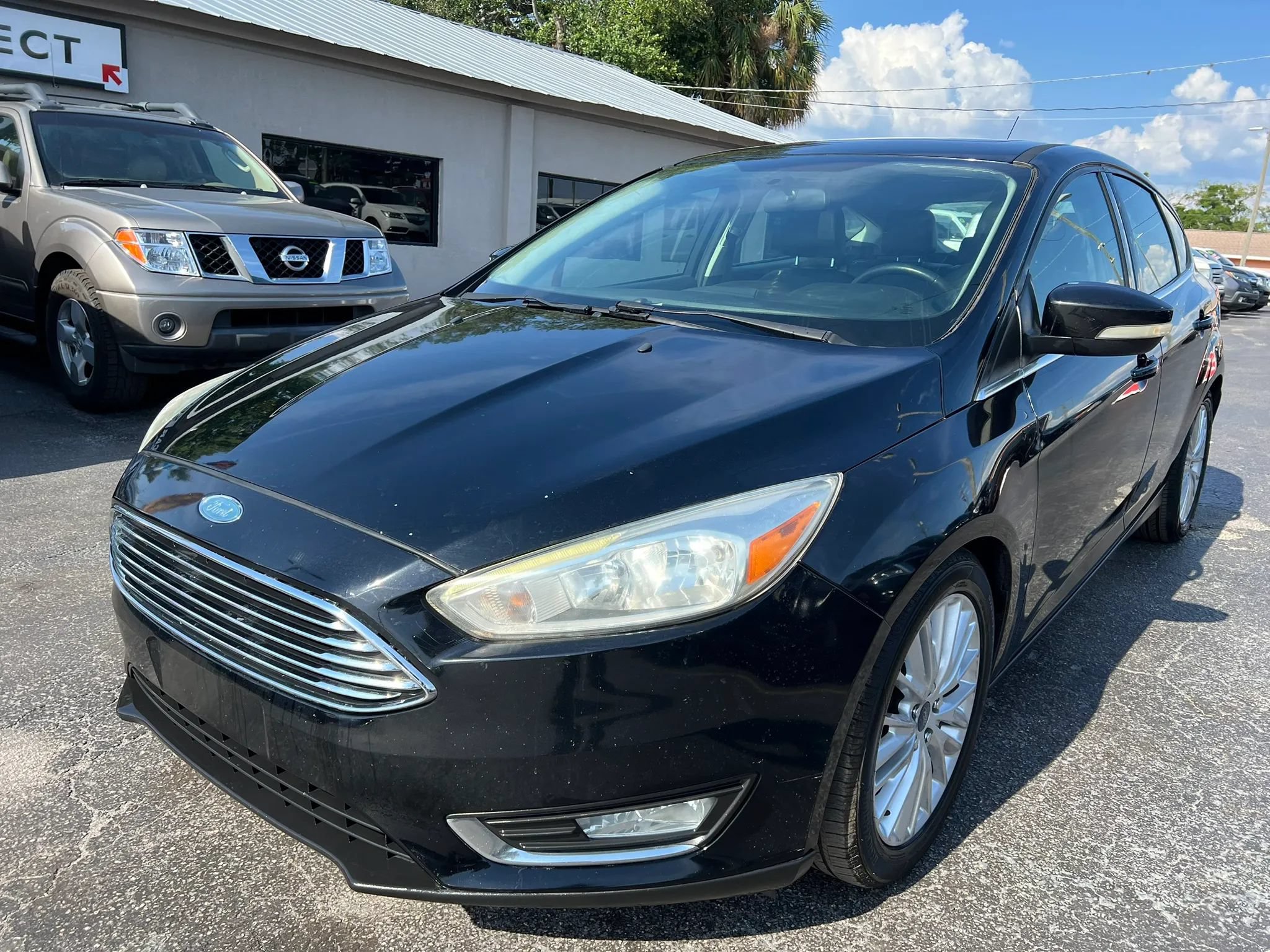 Used 2017 Ford Focus Titanium FWD image 2
